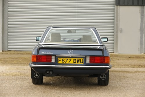 1988 Mercedes-Benz 300 SL (R107) In vendita (immagine 34 di 226)