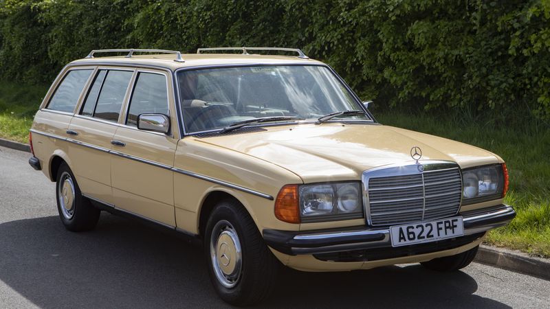 1984 Mercedes-Benz 300TD (W123) For Sale (picture 1 of 119)