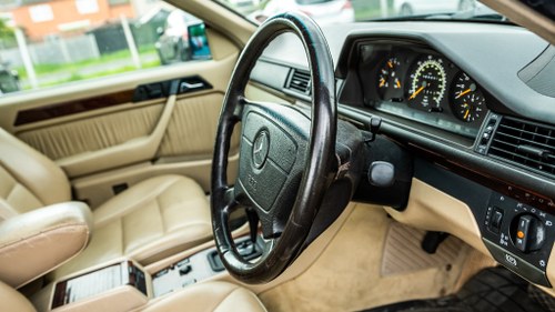 1995 Mercedes-Benz 320 CE En venta (imagen 23 de 178)