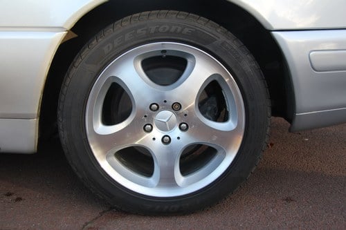 2000 Mercedes-Benz SL320 R129 Te koop (foto 31 van 204)