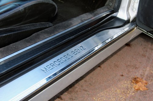 2000 Mercedes-Benz SL320 R129 Te koop (foto 161 van 204)