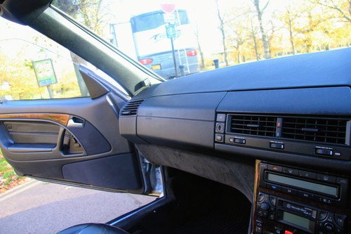 2000 Mercedes-Benz SL320 R129 Te koop (foto 40 van 204)