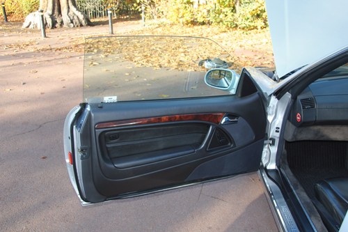 2000 Mercedes-Benz SL320 R129 Te koop (foto 101 van 204)