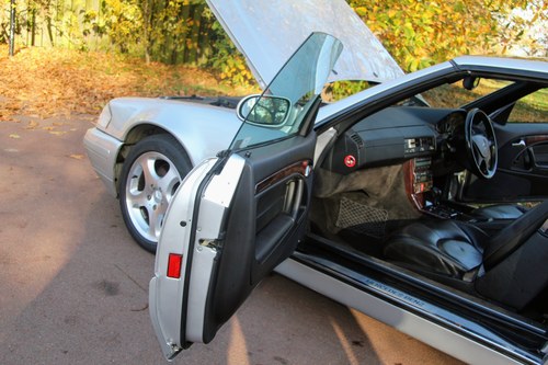 2000 Mercedes-Benz SL320 R129 Te koop (foto 97 van 204)