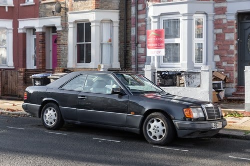NO RESERVE - 1993 Mercedes-Benz 320CE Automatic (W124) In vendita (immagine 4 di 227)