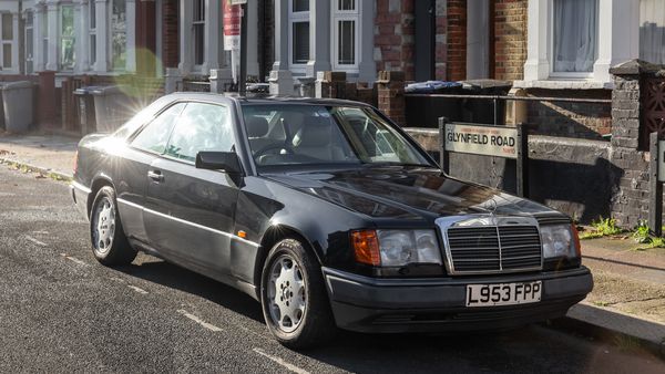 NO RESERVE - 1993 Mercedes-Benz 320CE Automatic (W124) For Sale (picture :index of 12)