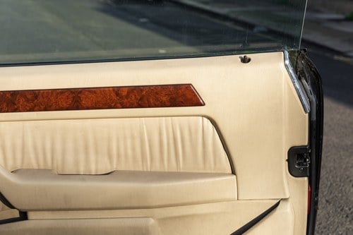 NO RESERVE - 1993 Mercedes-Benz 320CE Automatic (W124) In vendita (immagine 99 di 227)