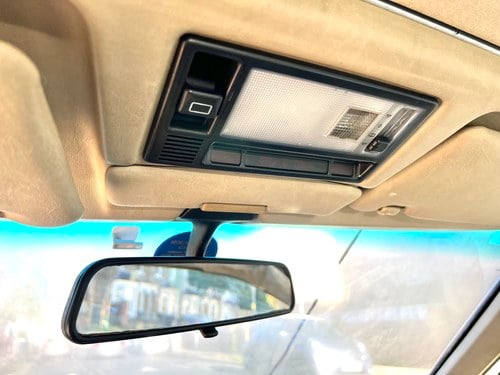 NO RESERVE - 1993 Mercedes-Benz 320CE Automatic (W124) In vendita (immagine 44 di 227)