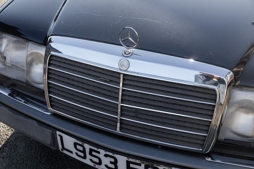 NO RESERVE - 1993 Mercedes-Benz 320CE Automatic (W124) In vendita (immagine 130 di 227)