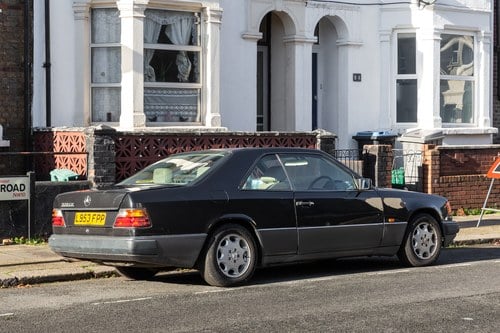 NO RESERVE - 1993 Mercedes-Benz 320CE Automatic (W124) In vendita (immagine 20 di 227)