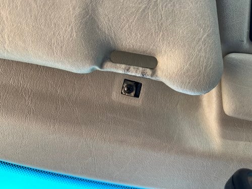 NO RESERVE - 1993 Mercedes-Benz 320CE Automatic (W124) In vendita (immagine 45 di 227)