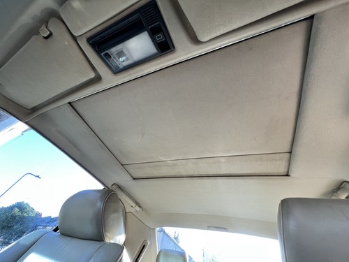 NO RESERVE - 1993 Mercedes-Benz 320CE Automatic (W124) In vendita (immagine 46 di 227)