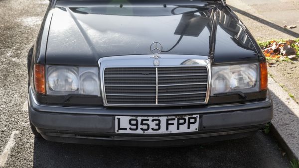 NO RESERVE - 1993 Mercedes-Benz 320CE Automatic (W124) For Sale (picture :index of 124)