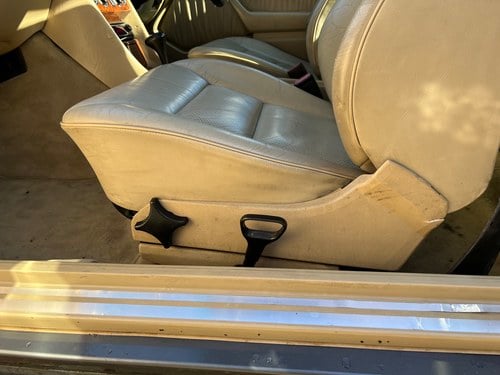 NO RESERVE - 1993 Mercedes-Benz 320CE Automatic (W124) In vendita (immagine 54 di 227)