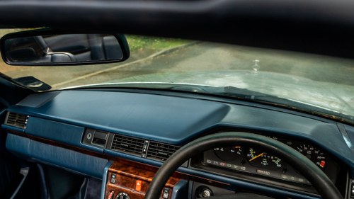 1993 Mercedes-Benz 320ce Cabriolet à vendre (picture 24 of 244)
