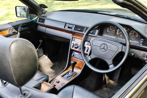 NO RESERVE! 1993 Mercedes-Benz 320CE Convertible En venta (imagen 73 de 155)