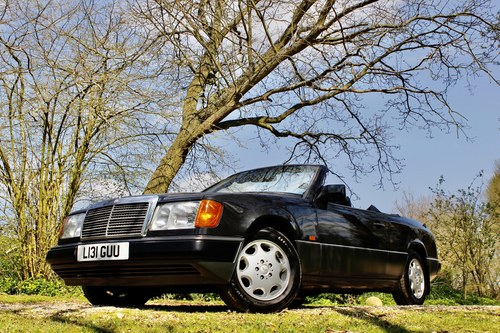 NO RESERVE! 1993 Mercedes-Benz 320CE Convertible En venta (imagen 47 de 155)