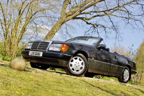 NO RESERVE! 1993 Mercedes-Benz 320CE Convertible En venta (imagen 45 de 155)