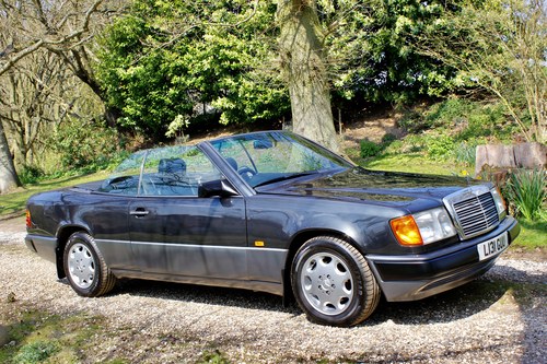 NO RESERVE! 1993 Mercedes-Benz 320CE Convertible En venta (imagen 17 de 155)