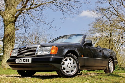 NO RESERVE! 1993 Mercedes-Benz 320CE Convertible En venta (imagen 57 de 155)