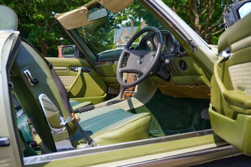 1980 Mercedes-Benz 350 SL Auto R107 For Sale (picture 38 of 135)