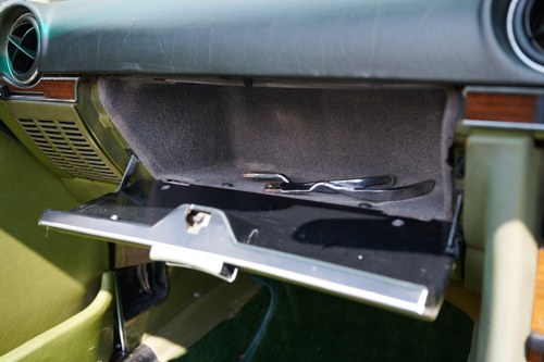 1980 Mercedes-Benz 350 SL Auto R107 For Sale (picture 59 of 135)