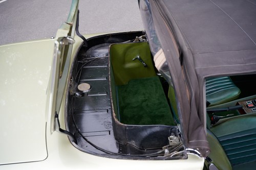 1980 Mercedes-Benz 350 SL Auto R107 For Sale (picture 73 of 135)