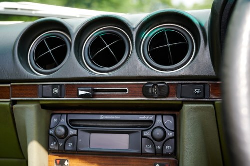 1980 Mercedes-Benz 350 SL Auto R107 For Sale (picture 57 of 135)