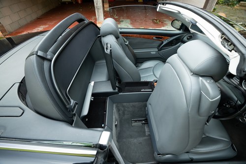 2003 Mercedes-Benz 350SL à vendre (picture 74 of 132)