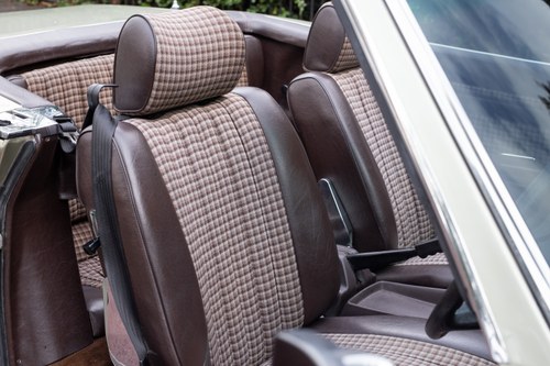 1981 Mercedes-Benz 380 SL (R107) Auto En venta (imagen 58 de 244)