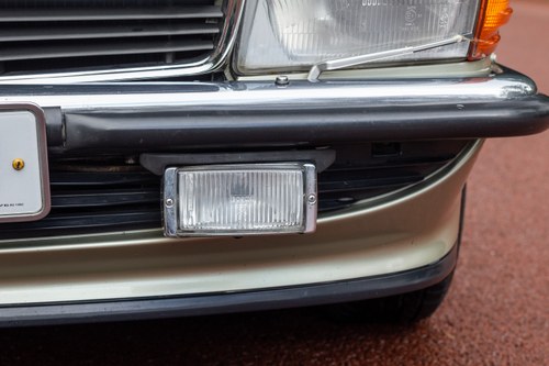 1981 Mercedes-Benz 380 SL (R107) Auto En venta (imagen 147 de 244)