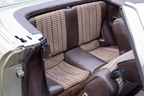 1981 Mercedes-Benz 380 SL (R107) Auto En venta (imagen 94 de 244)