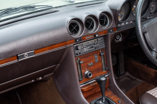 1981 Mercedes-Benz 380 SL (R107) Auto En venta (imagen 59 de 244)