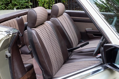 1981 Mercedes-Benz 380 SL (R107) Auto En venta (imagen 57 de 244)