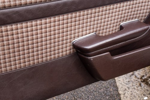 1981 Mercedes-Benz 380 SL (R107) Auto En venta (imagen 70 de 244)