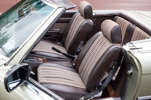 1981 Mercedes-Benz 380 SL (R107) Auto En venta (imagen 52 de 244)