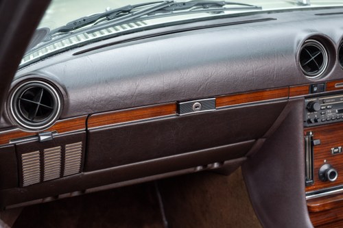 1981 Mercedes-Benz 380 SL (R107) Auto En venta (imagen 64 de 244)