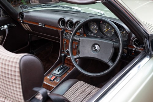 1981 Mercedes-Benz 380 SL (R107) Auto En venta (imagen 47 de 244)
