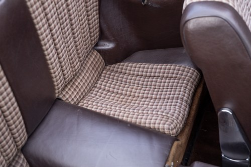 1981 Mercedes-Benz 380 SL (R107) Auto En venta (imagen 95 de 244)