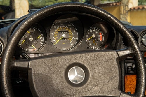 1984 Mercedes-Benz 380 SL (R107) In vendita (immagine 41 di 113)