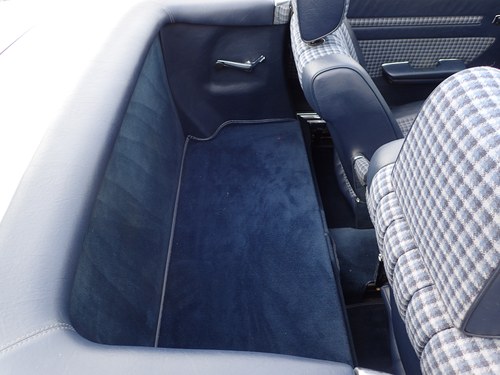 1984 Mercedes-Benz 380SL R107 zum Verkauf (Bild 42 von 67)