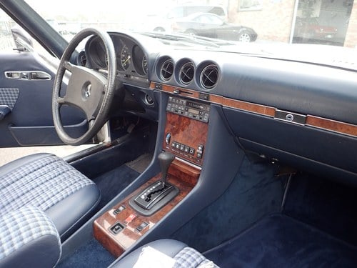 1984 Mercedes-Benz 380SL R107 zum Verkauf (Bild 33 von 67)