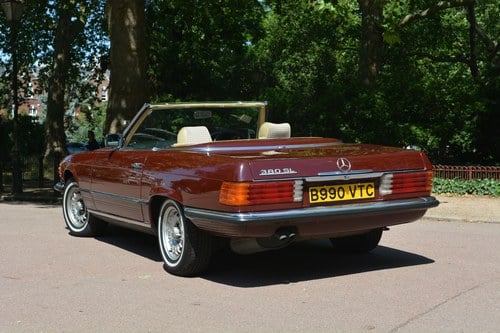1984 Mercedes-Benz 380 SL For Sale (picture 18 of 159)