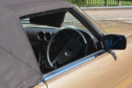 1985 Mercedes-Benz 380 SL In vendita (immagine 104 di 159)