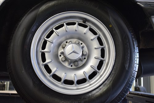 Mercedes-Benz 380 SLC 1981 Te koop (foto 17 van 93)