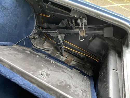 1984 Mercedes 380SL For Sale (picture 85 of 189)