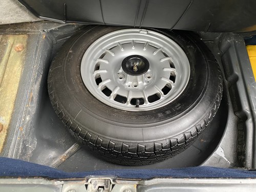 1984 Mercedes 380SL For Sale (picture 84 of 189)