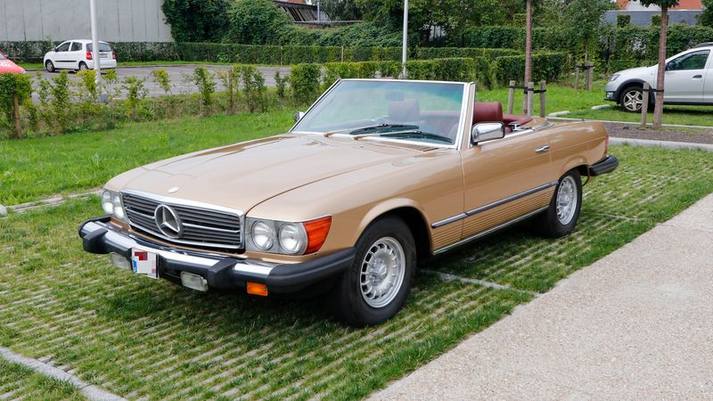 1985 Mercedes-Benz 380SL For Sale (picture 1 of 131)