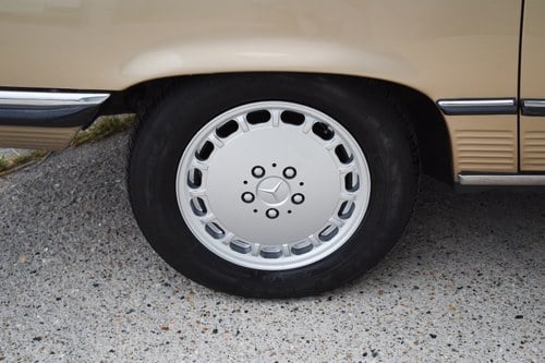 1986 Mercedes-Benz 420SL R107 V8 Auto In vendita (immagine 26 di 210)