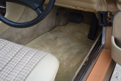 1986 Mercedes-Benz 420SL R107 V8 Auto In vendita (immagine 64 di 210)